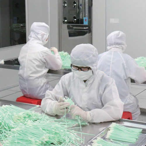 How are cleanroom swabs produced?